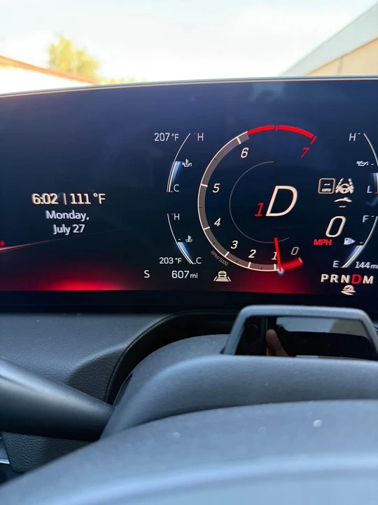 2026 Cadillac CT5-V - Image 10 of 12