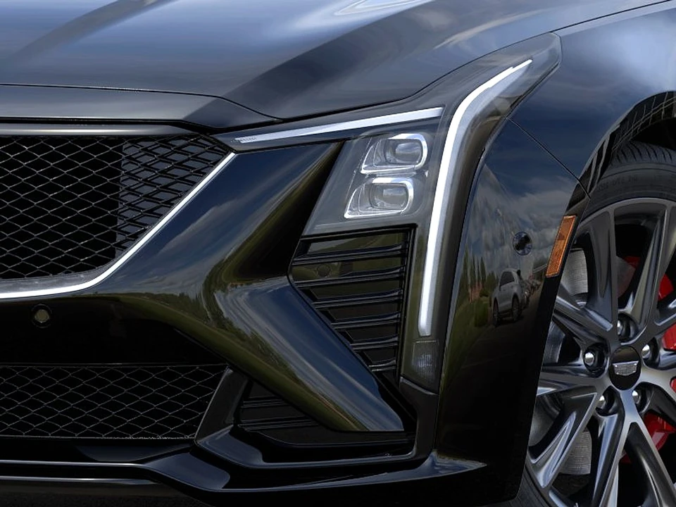 2026 Cadillac CT5-V - Image 10 of 31