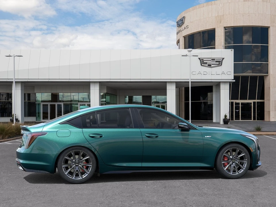 2026 Cadillac CT5-V - Image 5 of 31