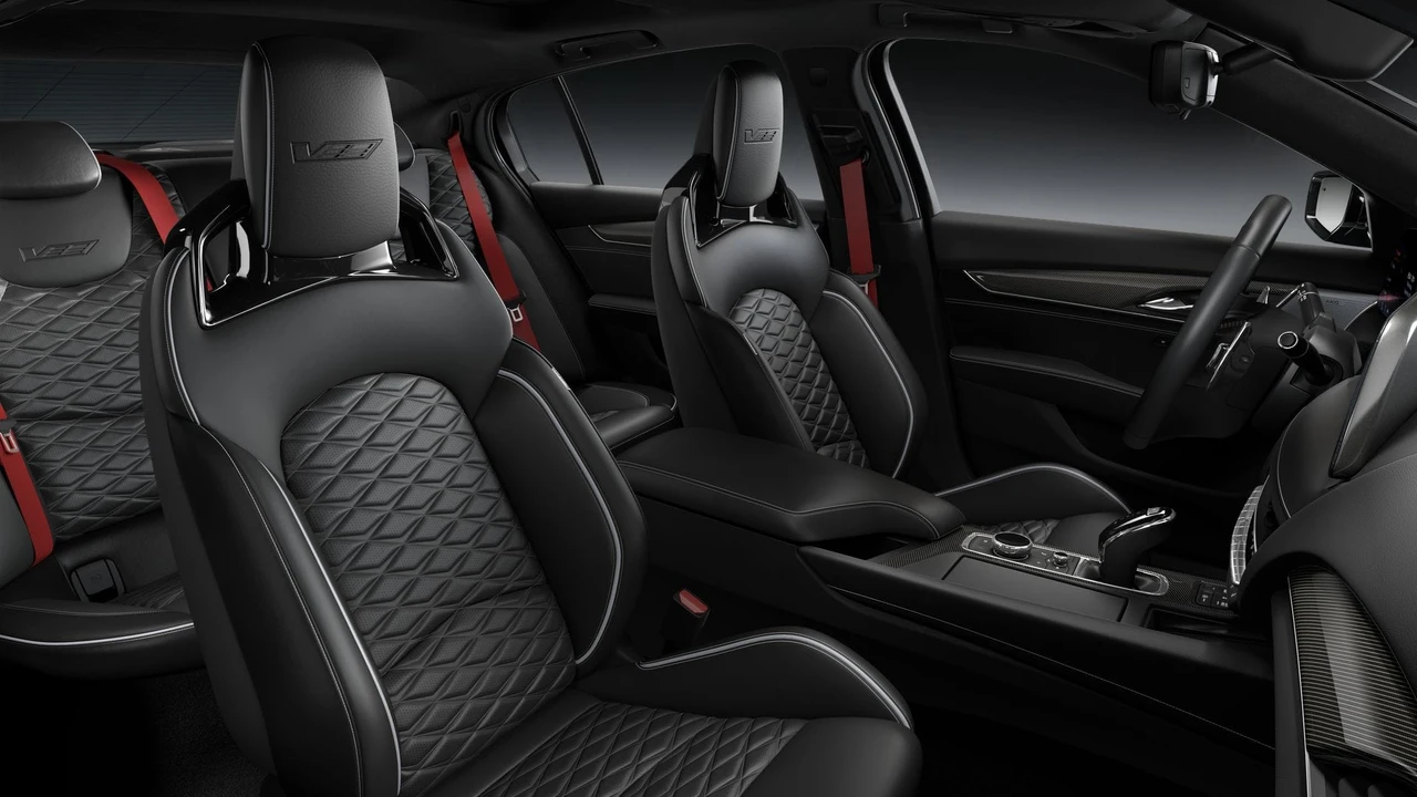 2026 Cadillac CT5-V - Image 9 of 11