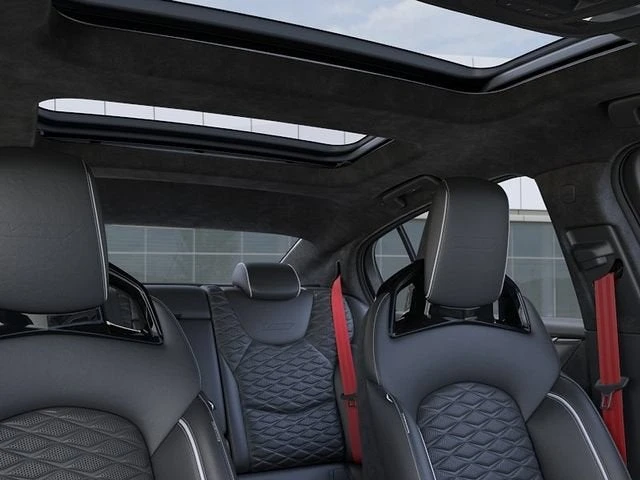 2026 Cadillac CT5-V - Image 24 of 31