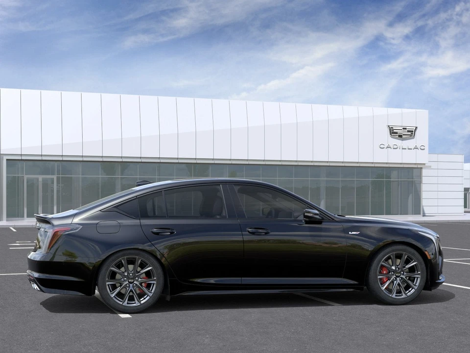 2026 Cadillac CT5-V - Image 29 of 31