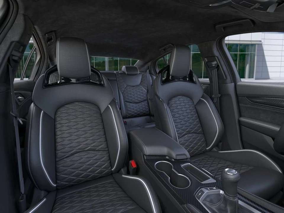 2026 Cadillac CT5-V Blackwing - Image 16 of 31