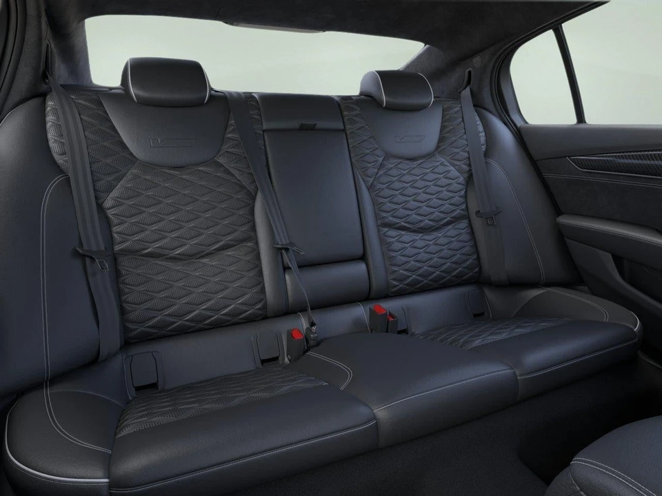 2026 Cadillac CT5-V Blackwing - Image 11 of 31