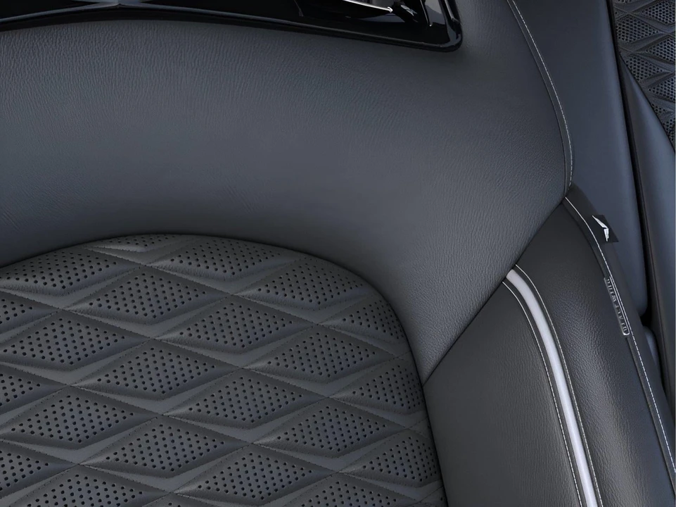 2026 Cadillac CT5-V Blackwing - Image 15 of 31