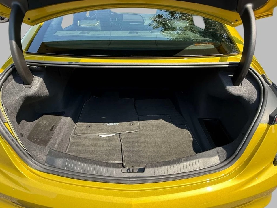 2026 Cadillac CT5-V Blackwing - Image 17 of 31