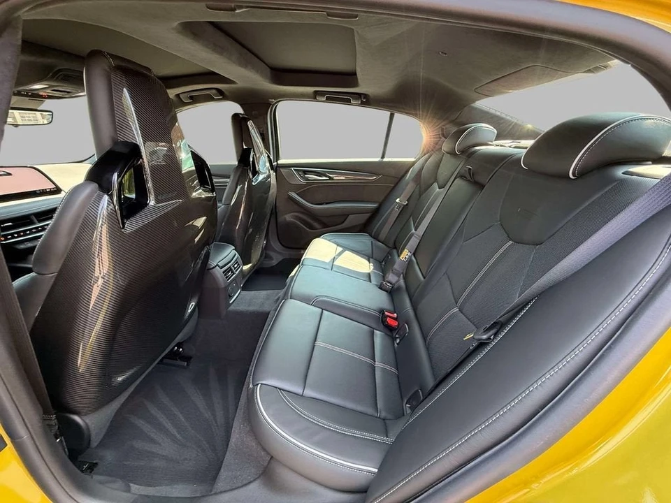 2026 Cadillac CT5-V Blackwing - Image 18 of 31