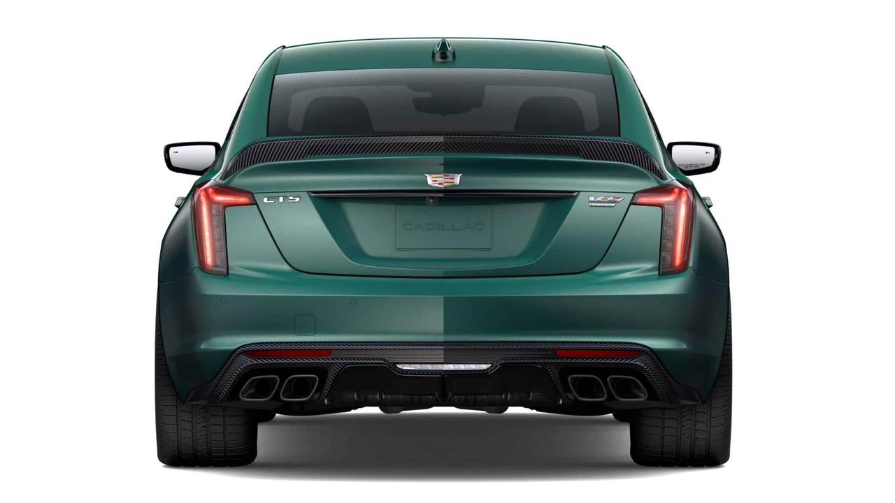 2026 Cadillac CT5-V Blackwing - Image 28 of 31