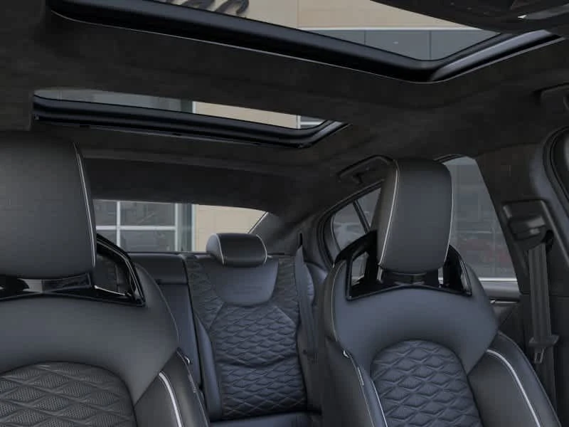 2026 Cadillac CT5-V Blackwing - Image 24 of 31