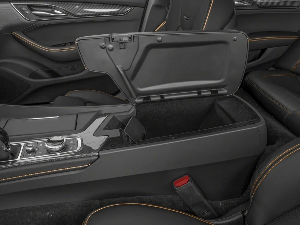 2026 Cadillac CT5-V Blackwing - Image 10 of 12