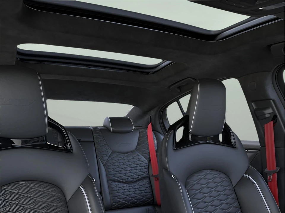 2026 Cadillac CT5-V Blackwing - Image 18 of 31