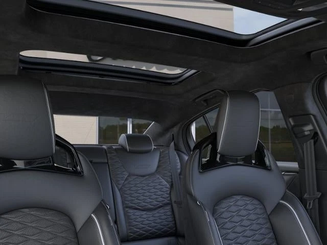 2026 Cadillac CT5-V Blackwing - Image 24 of 31
