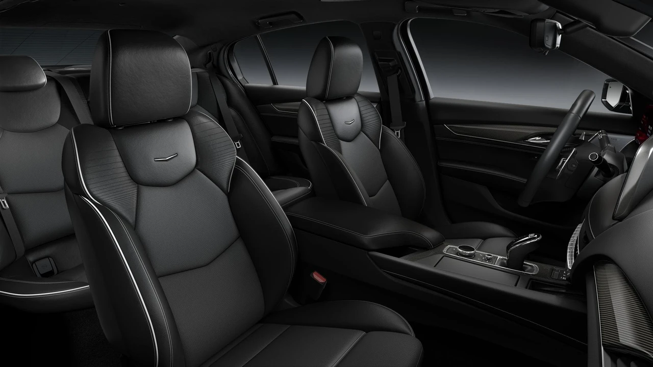 2026 Cadillac CT5-V Blackwing - Image 9 of 11