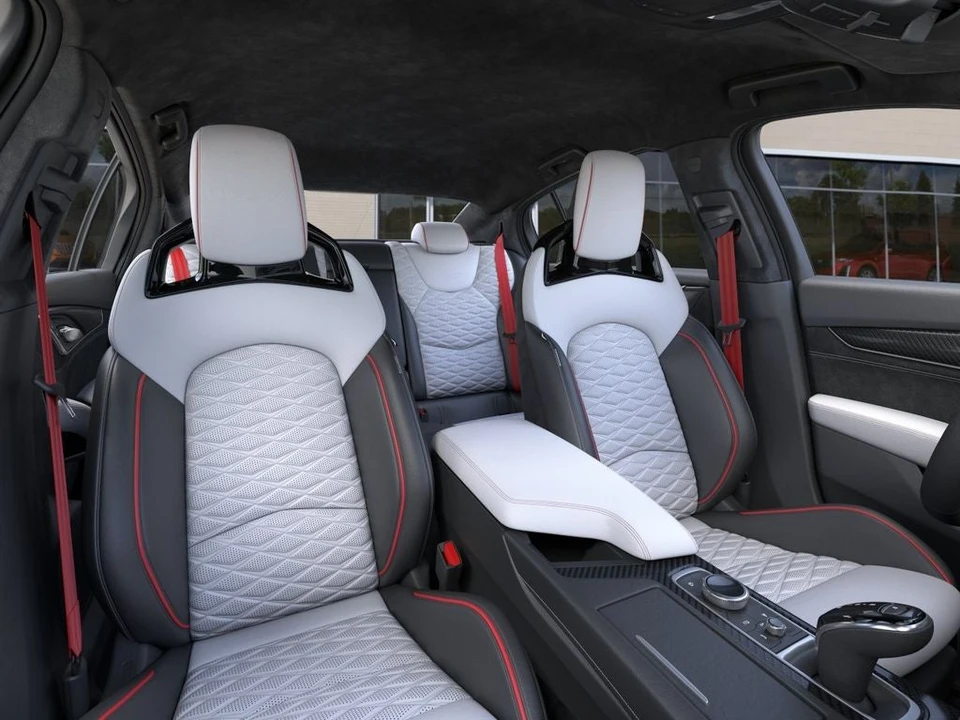 2026 Cadillac CT5-V Blackwing - Image 16 of 31