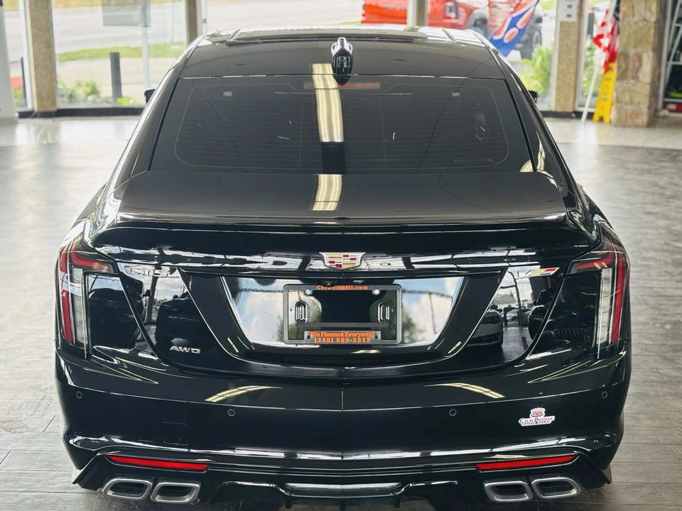 2026 Cadillac CT5-V - Image 8 of 31