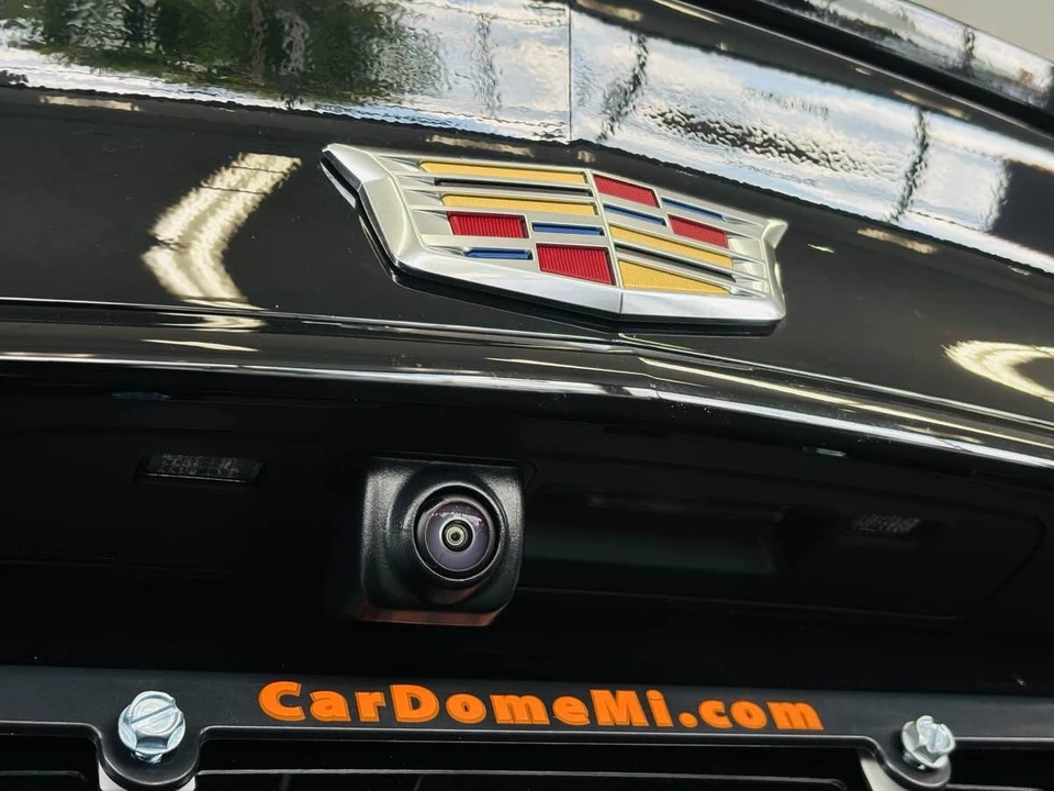 2026 Cadillac CT5-V - Image 9 of 31