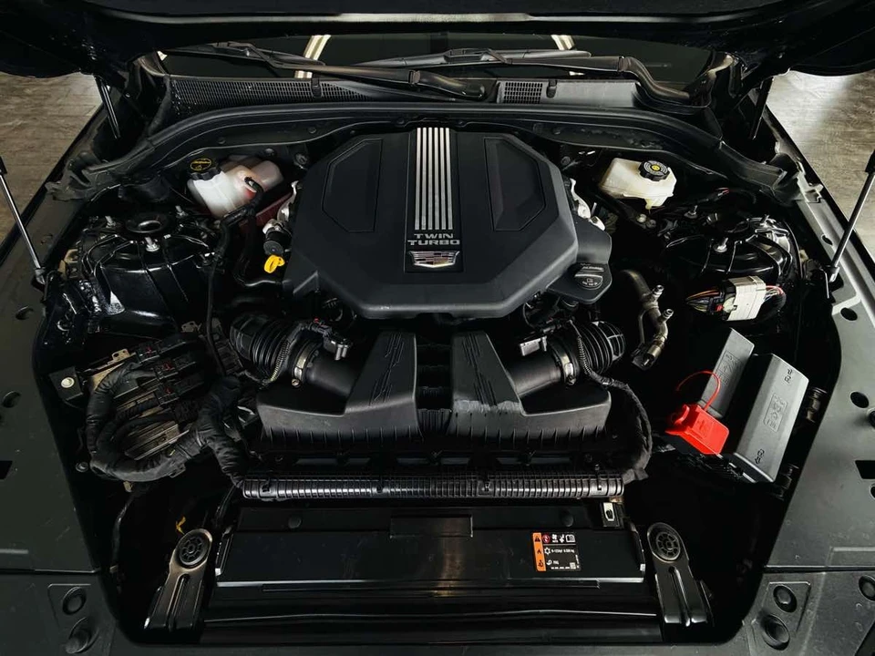 2026 Cadillac CT5-V - Image 24 of 31