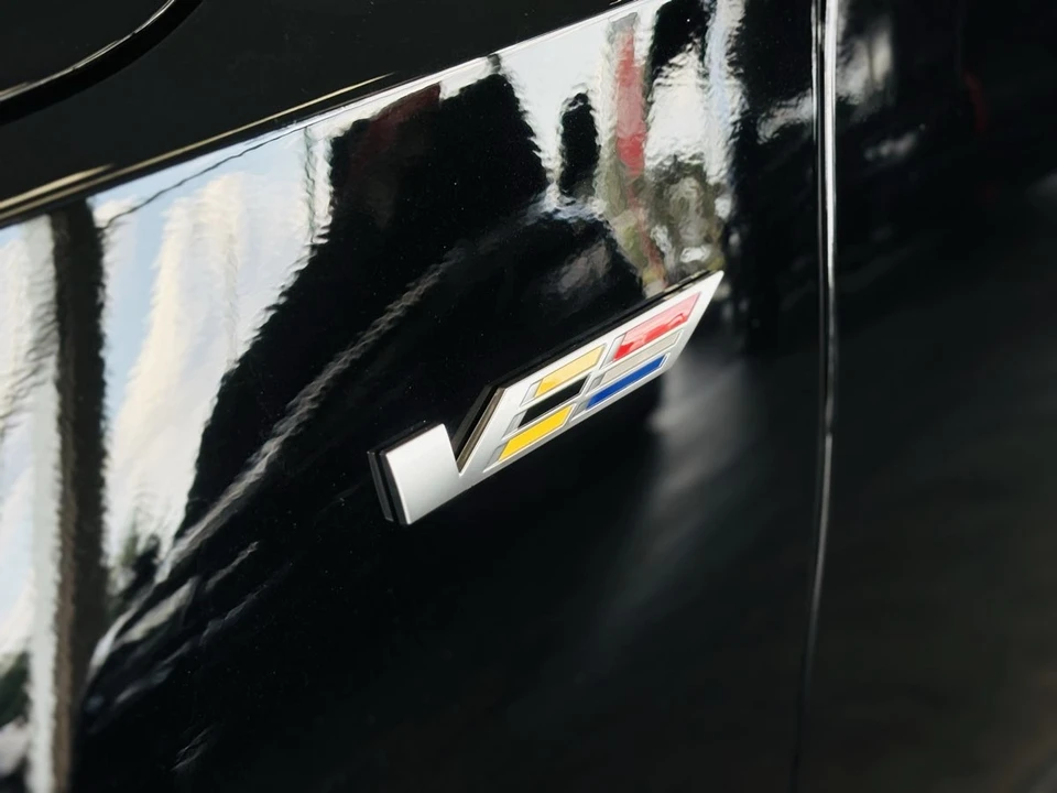 2026 Cadillac CT5-V - Image 17 of 31