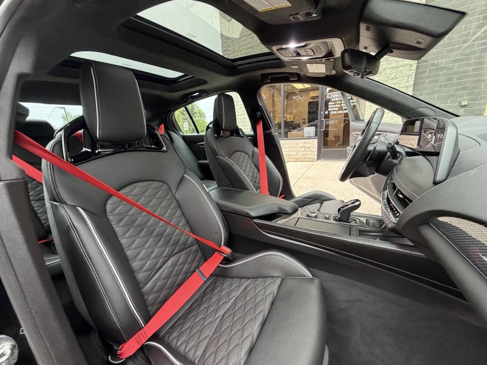 2026 Cadillac CT5-V - Image 15 of 27