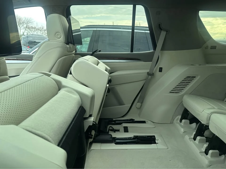 2026 Cadillac Escalade 5th Gen - Image 3 of 8