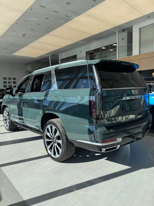 2026 Cadillac Escalade 5th Gen - Image 2 of 10