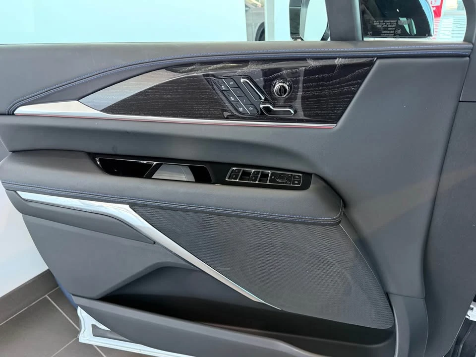 2026 Cadillac Escalade 5th Gen - Image 12 of 15