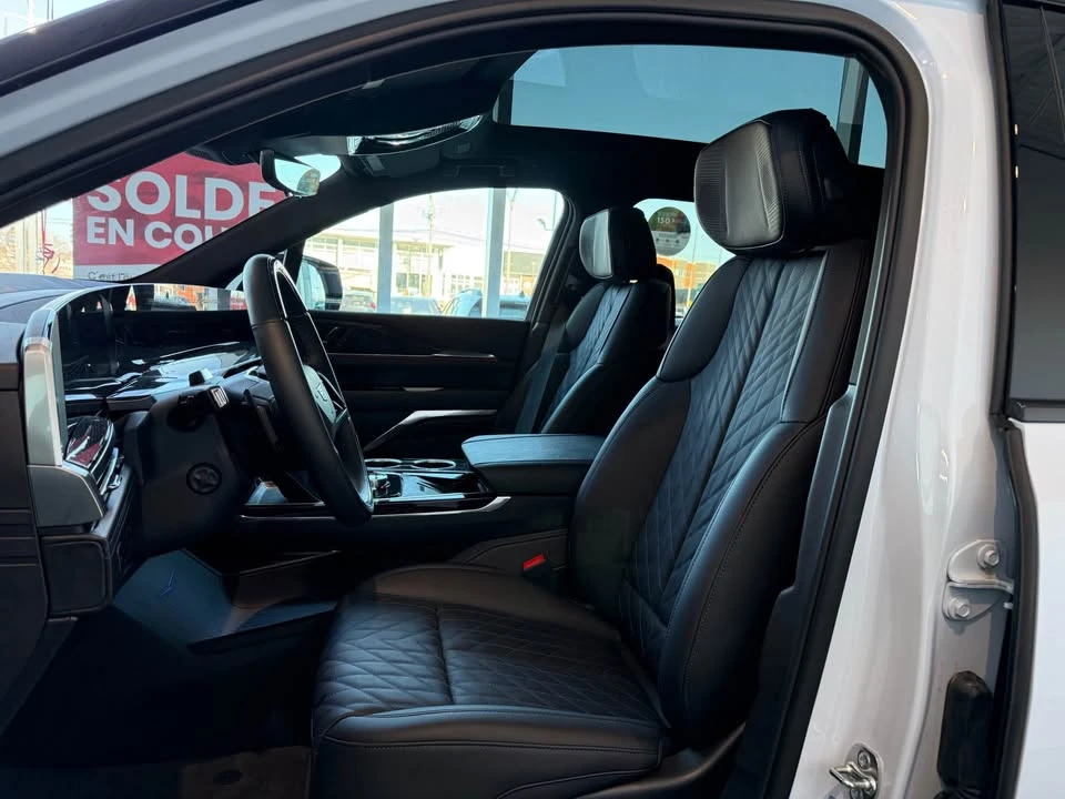 2026 Cadillac Escalade 5th Gen - Image 9 of 15