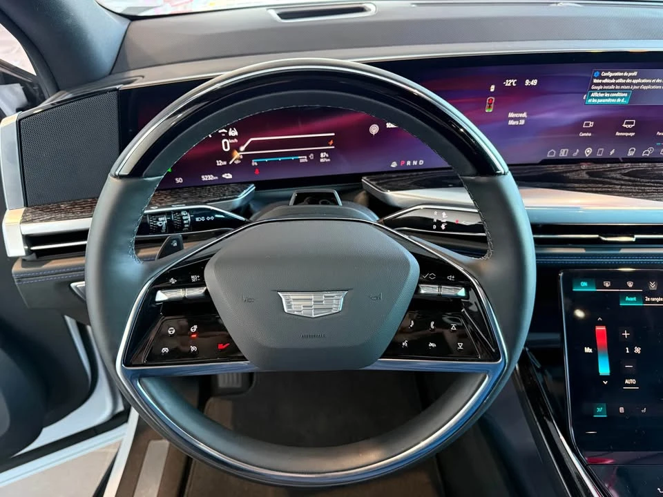 2026 Cadillac Escalade 5th Gen - Image 13 of 15
