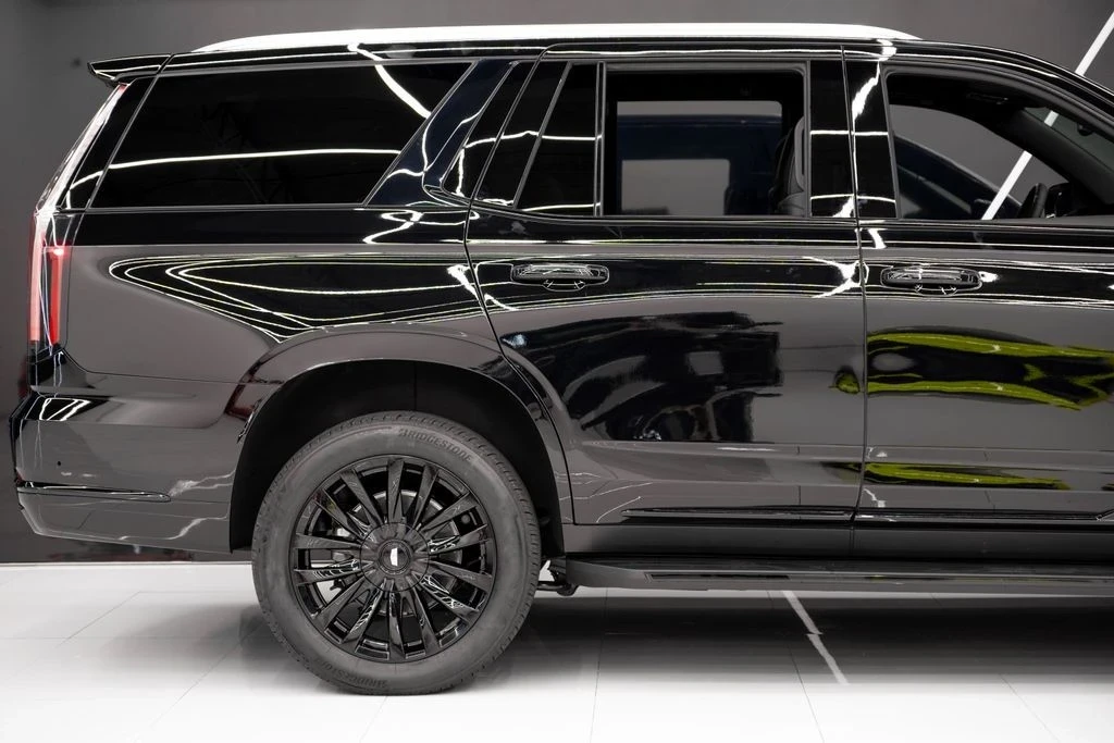 2026 Cadillac Escalade 5th Gen - Image 8 of 21