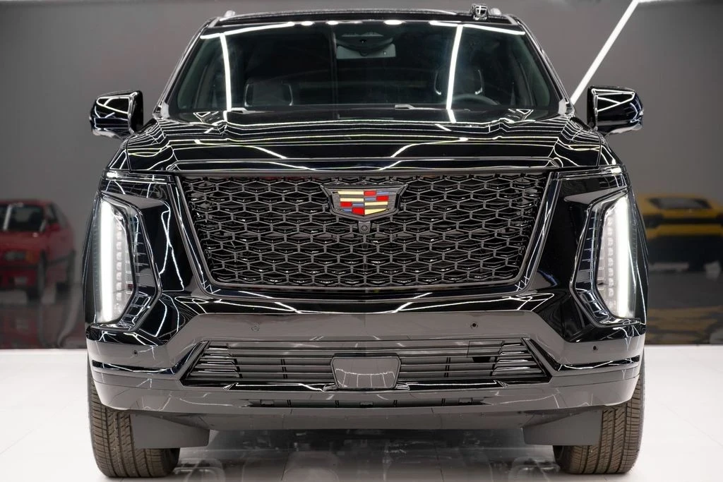 2026 Cadillac Escalade 5th Gen - Image 20 of 21