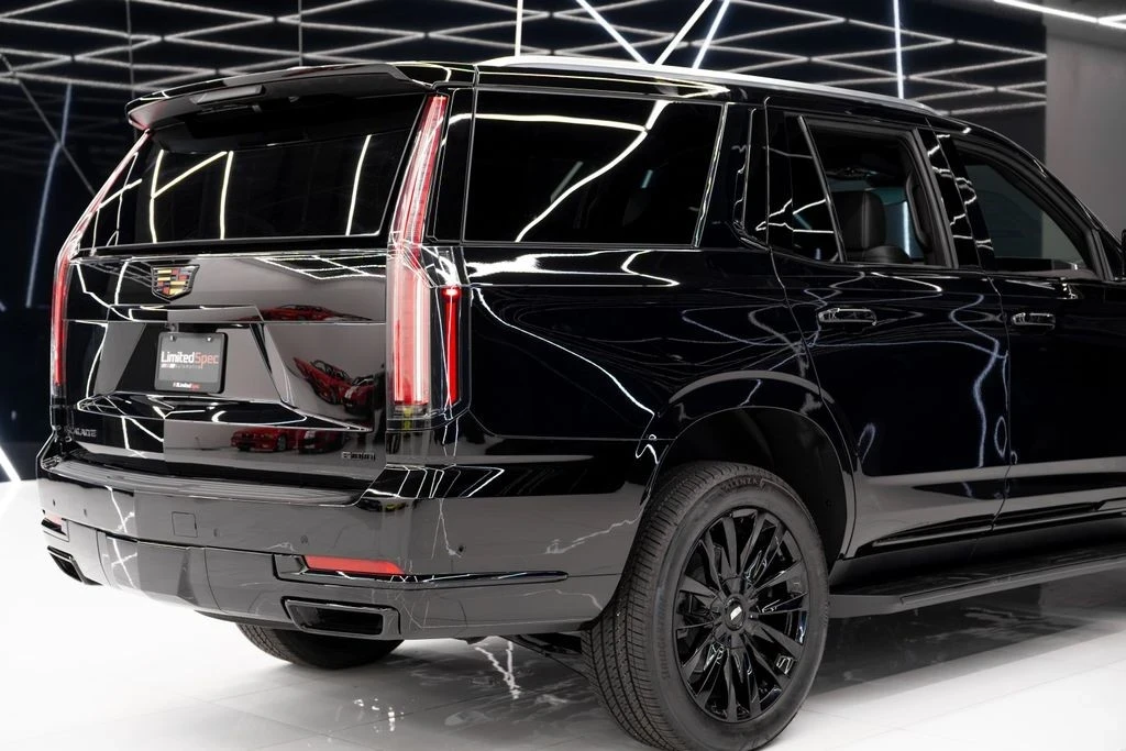 2026 Cadillac Escalade 5th Gen - Image 15 of 21