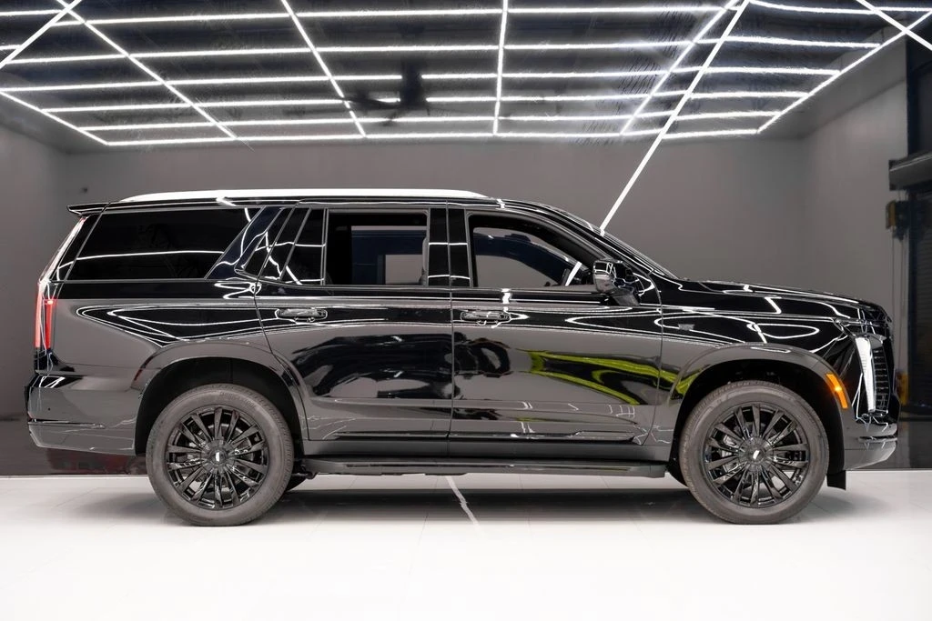 2026 Cadillac Escalade 5th Gen - Image 7 of 21