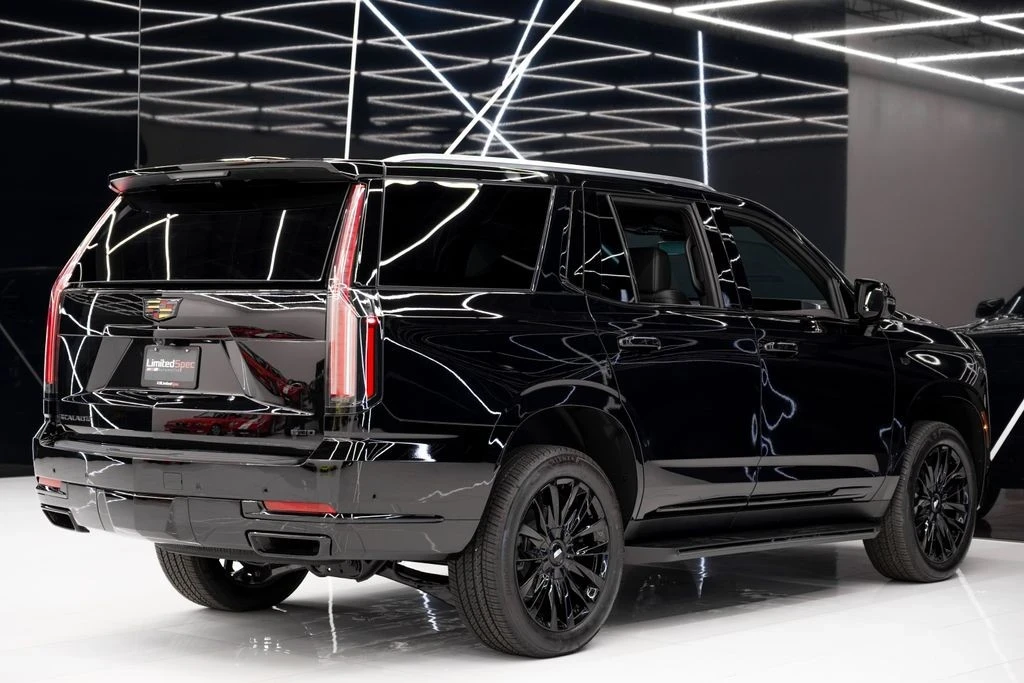 2026 Cadillac Escalade 5th Gen - Image 14 of 21