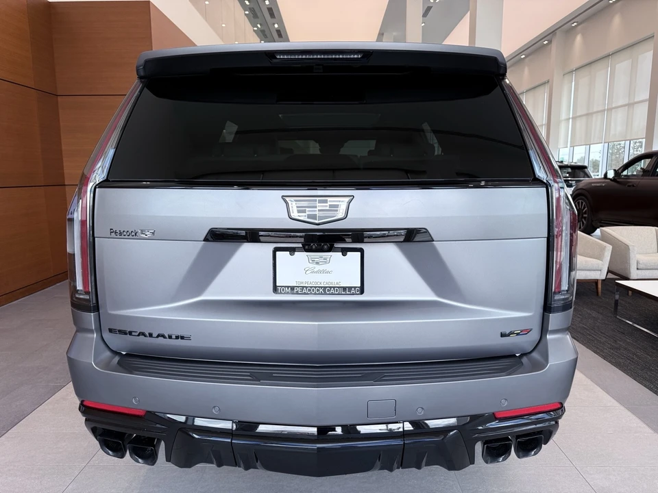 2026 Cadillac Escalade 5th Gen - Image 7 of 20