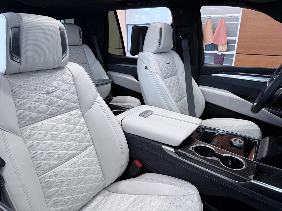 2026 Cadillac Escalade 5th Gen - Image 20 of 20