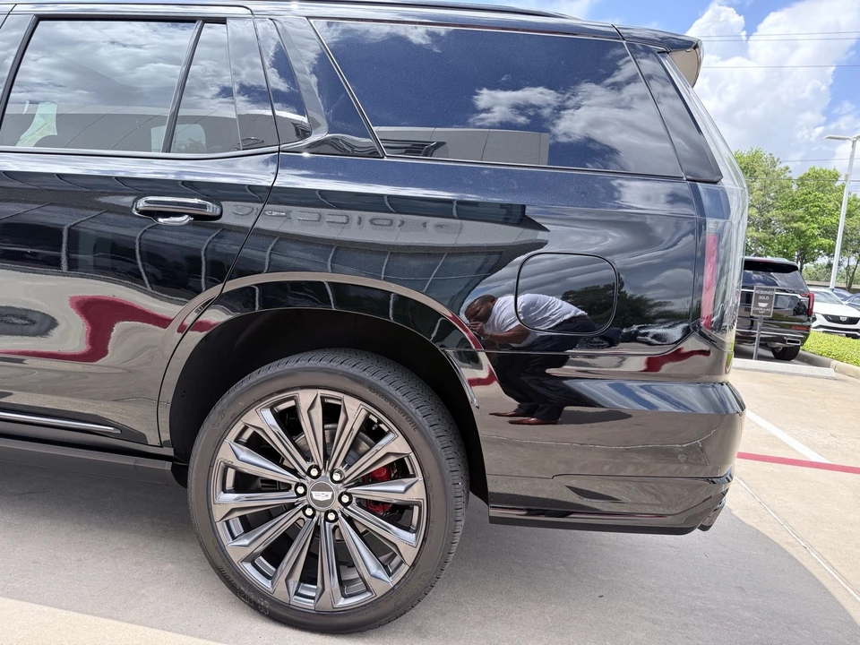 2026 Cadillac Escalade-V 5th Gen - Image 10 of 21