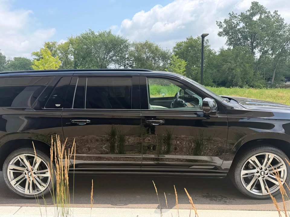 2026 Cadillac Escalade 5th Gen - Image 6 of 19