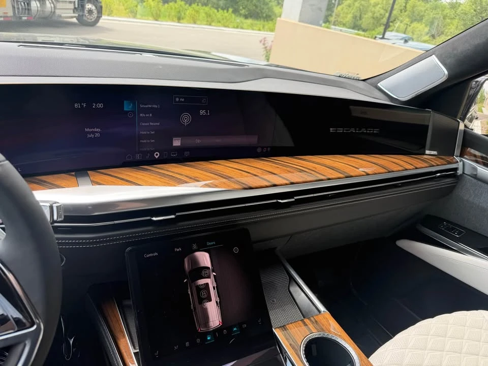 2026 Cadillac Escalade 5th Gen - Image 19 of 19