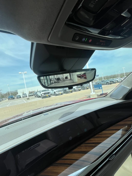 2026 Cadillac Escalade 5th Gen - Image 12 of 20