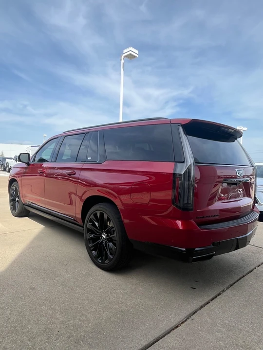 2026 Cadillac Escalade 5th Gen - Image 6 of 20