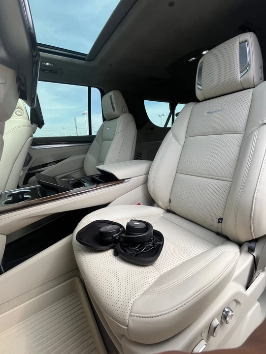 2026 Cadillac Escalade 5th Gen - Image 16 of 20