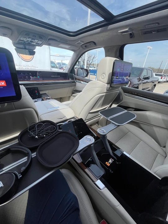2026 Cadillac Escalade 5th Gen - Image 19 of 20