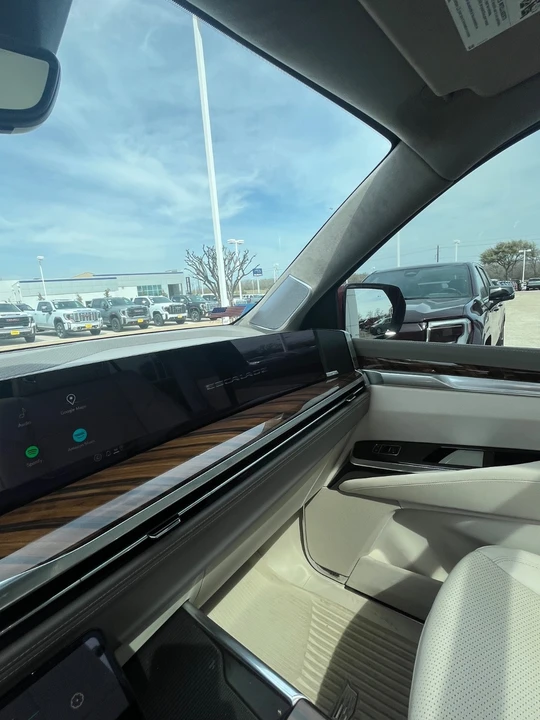 2026 Cadillac Escalade 5th Gen - Image 13 of 20