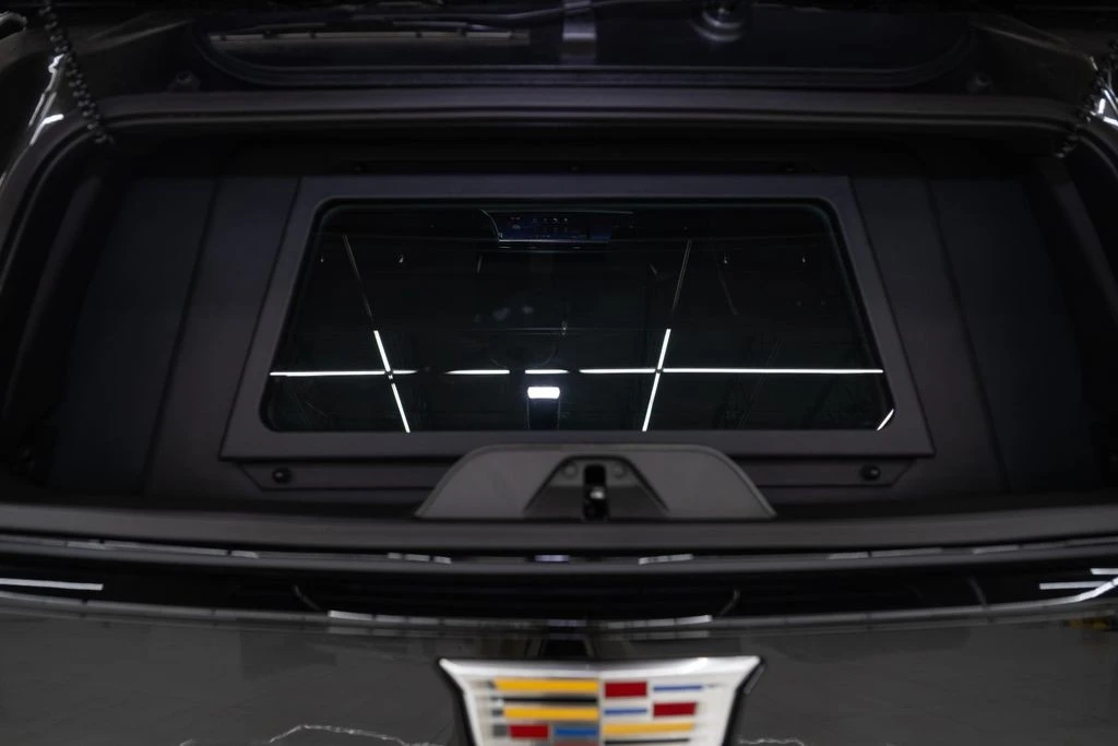 2026 Cadillac Escalade 5th Gen - Image 19 of 21