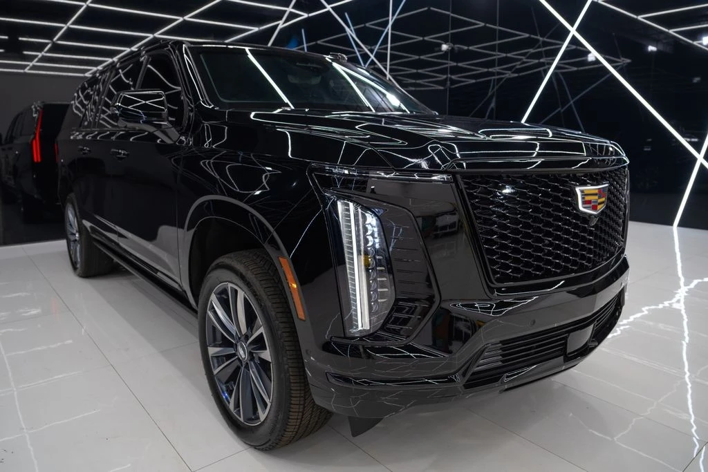 2026 Cadillac Escalade 5th Gen - Image 6 of 21