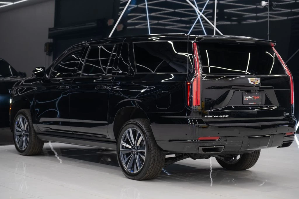 2026 Cadillac Escalade 5th Gen - Image 13 of 21