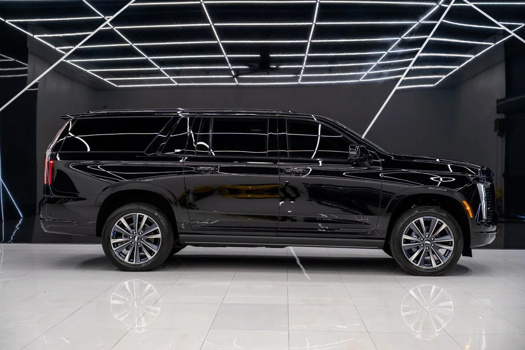 2026 Cadillac Escalade 5th Gen - Image 9 of 21
