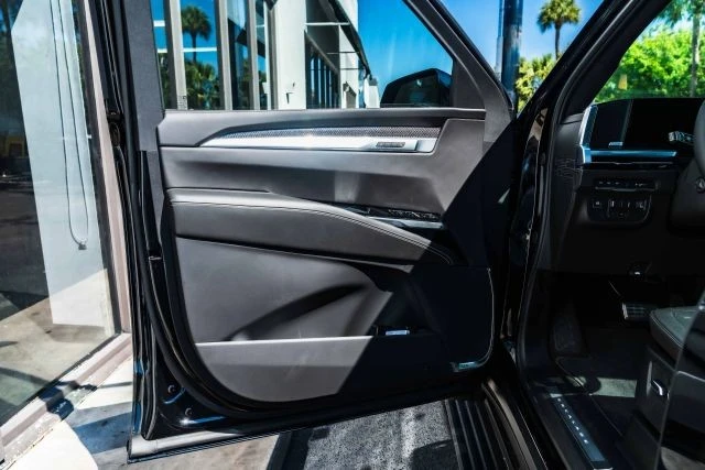 2026 Cadillac Escalade-V 5th Gen - Image 17 of 21