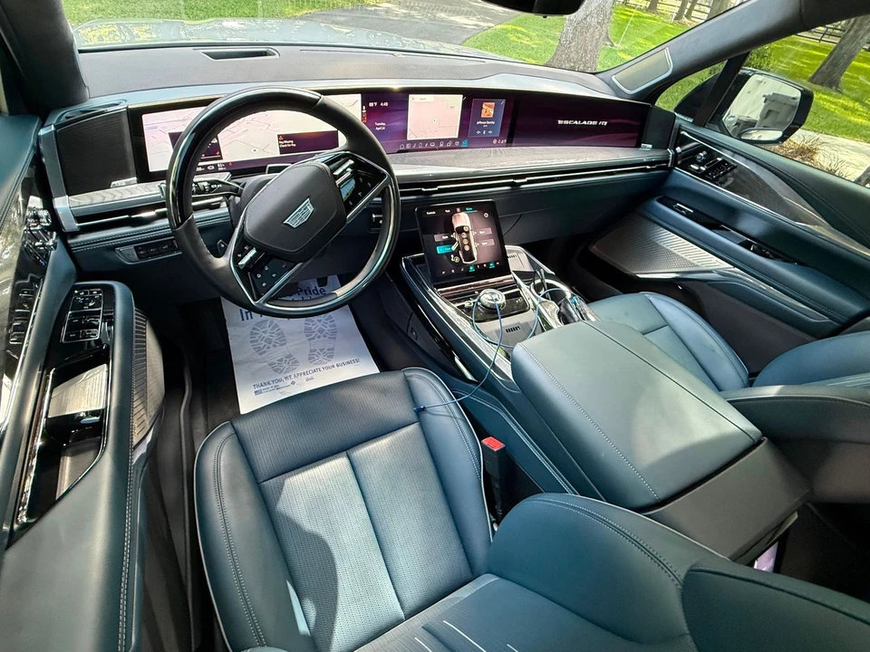 2026 Cadillac Escalade IQ - Image 6 of 12