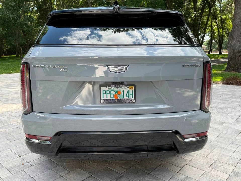 2026 Cadillac Escalade IQ - Image 11 of 12